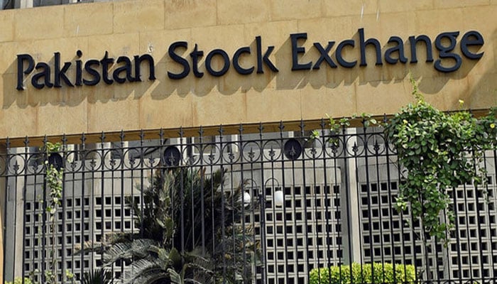 The PSX 100 index fell by 87 points Photo: File