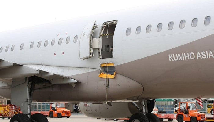 South Korea, the passenger who opened the plane door during the flight gave a statement to the police Photo courtesy of Foreign Media