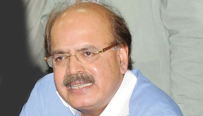 Now the time for forgiveness has passed, seeing Imran Khan in trouble, Manzoor Wasan File photo