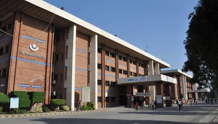 Two children were burnt in the nursery of Lahore's Children's Hospital Two children were burnt in the nursery of Lahore's Children's Hospital