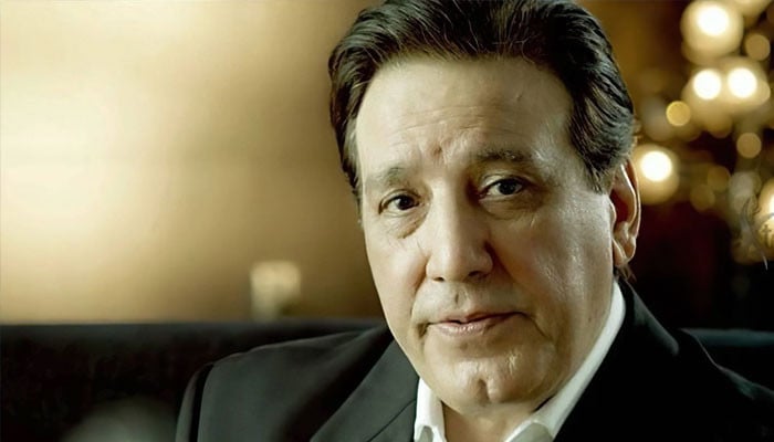 Unable to serve his mother, Javed Sheikh became emotional remembering his mother