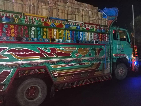 Raids on Quetta-Karachi highway, five tons of hashish seized