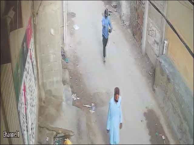 Karachi;  Worker who changed political party escaped death on head, video went viral