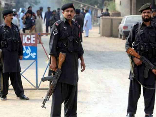 DI Khan;  DSP seriously injured in firing, two assailants killed