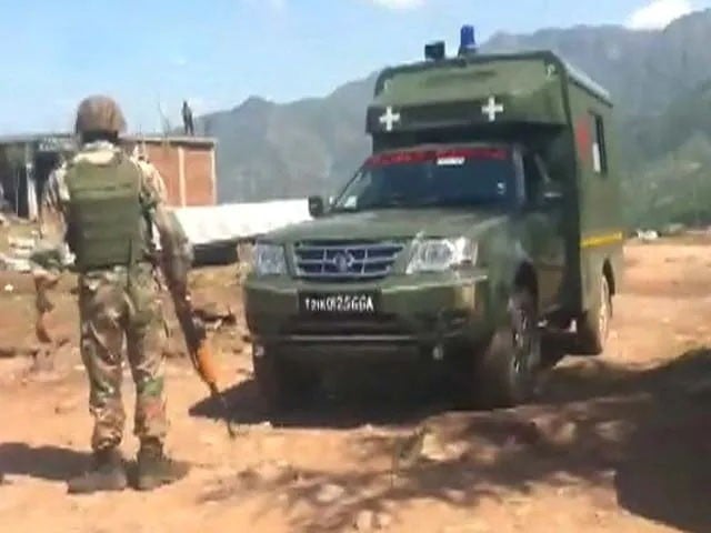 5 Indian soldiers were killed in an explosion during a search operation in Occupied Kashmir 4 Indian soldiers were killed in an explosion in Occupied Kashmir; Photo: Twitter