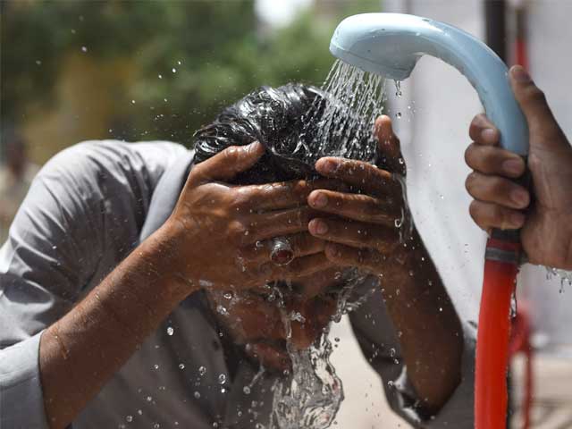 The temperature is likely to rise in Karachi, experts have advised the citizens to be careful