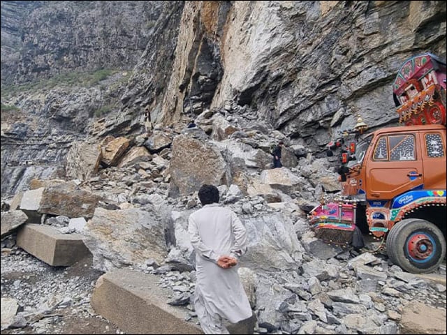 The road to Zhob Dhanasar, which was closed due to landslides, has been restored