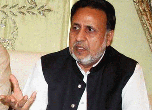 Senior Tehreek-e-Insaf leader Mian Mahmood-ul-Rashid arrested