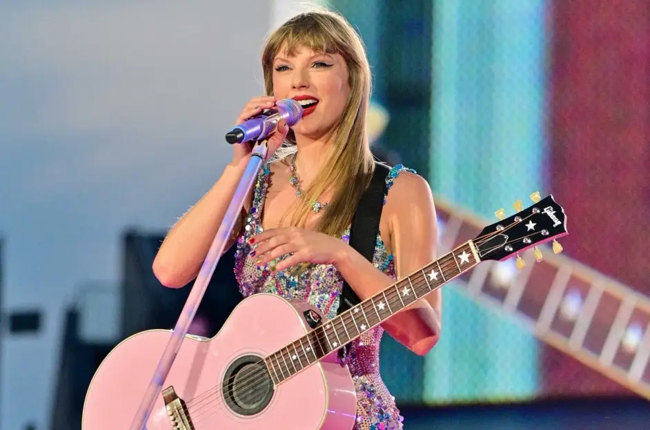 Taylor Swift gives free concert tickets to fan after guard misbehaves