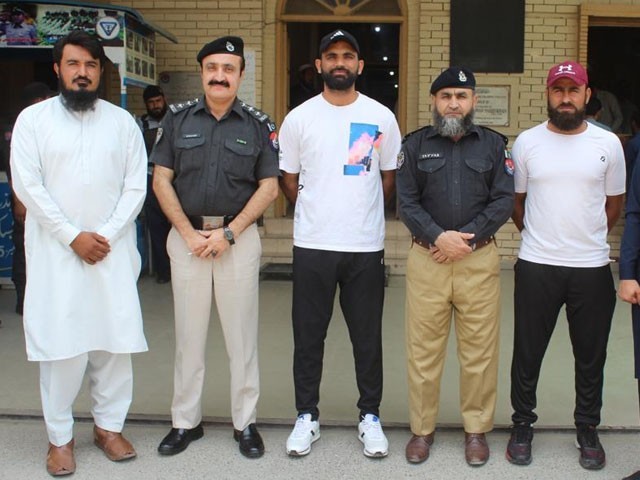 Driving license was issued to national cricketer Fakhar Zaman Photo: Express