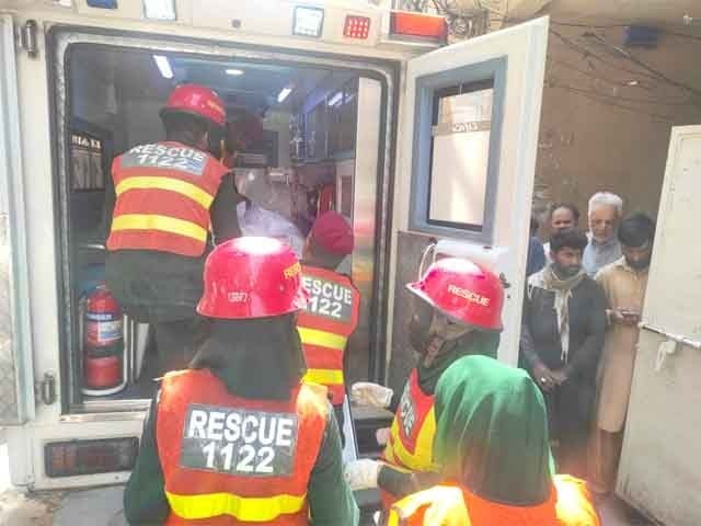 Rawalpindi; 3 children died due to gas cylinder explosion, mother injured On receiving the information, the rescue team took action and shifted the injured to the hospital