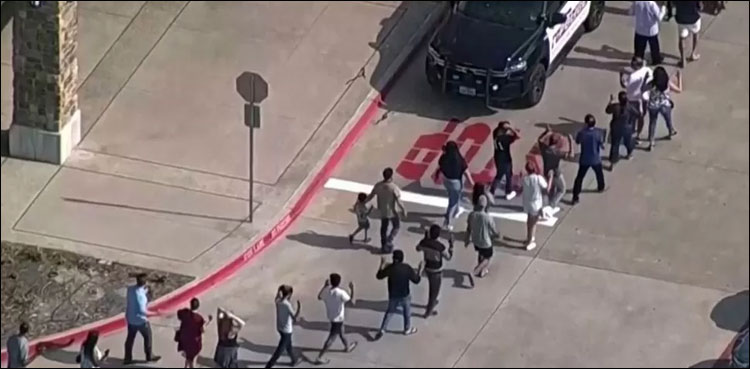 A gunman opened fire in a Texas shopping center, 8 people were killed, and the horrors of corpses