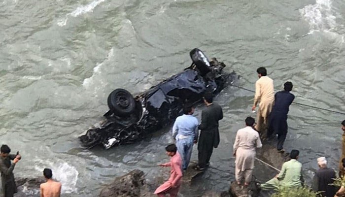 A jeep full of tourists plunged into Neelum river