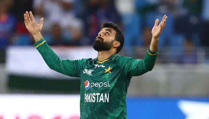 After being injured during a league match in England, Shadab Khan's statement came out