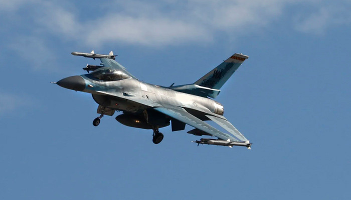 An American F-16 fighter jet crashed during a training flight in South Korea