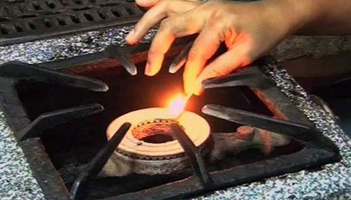 Gas supply stopped in different areas of Karachi