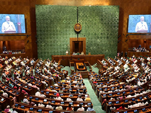 In the presence of Modi, the Indian Parliament resounded with the recitation of Surah Rehman