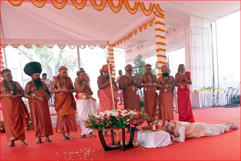 Instead of the President, Modi inaugurated the Parliament building, boycotted by the opposition