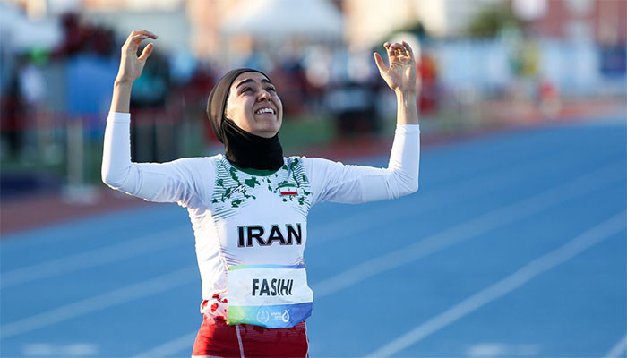 Iranian athlete competes without hijab, head of federation resigns