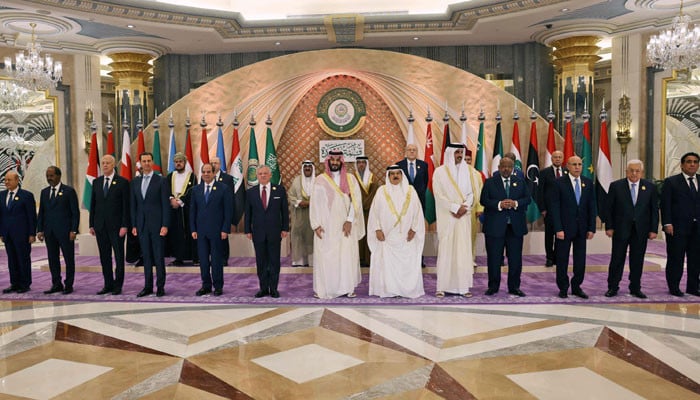 Joint declaration of the Arab League meeting continues