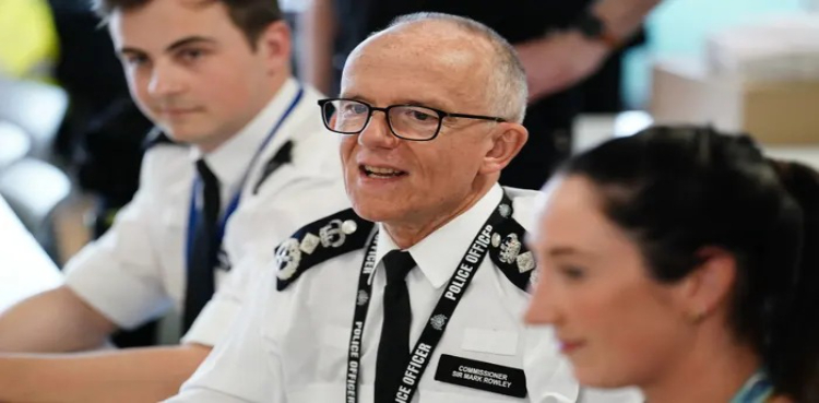 London Police will no longer take emergency calls on mental health issues