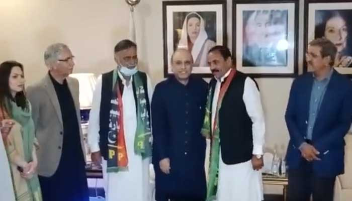 Meeting of South Punjab leaders with Asif Zardari, announcement of joining PPP