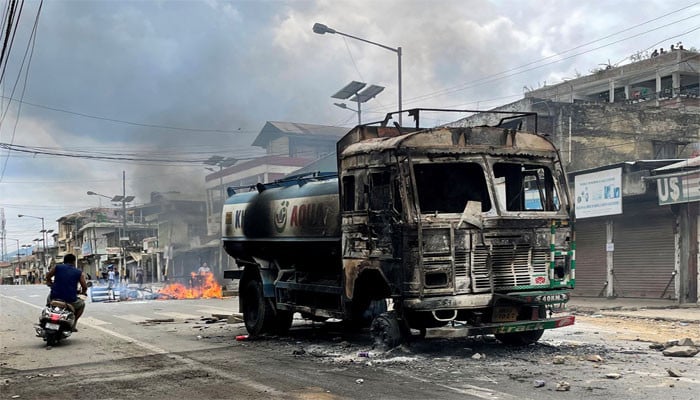 Racial riots continue in the Indian state of Manipur despite the army being called