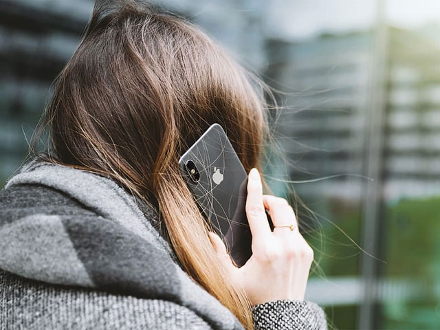 Talking on the phone for half an hour can cause high blood pressure