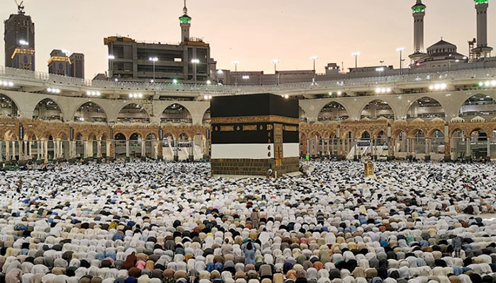 The Minister of Religious Affairs instructed the staff to work even on holidays for Hajj arrangements