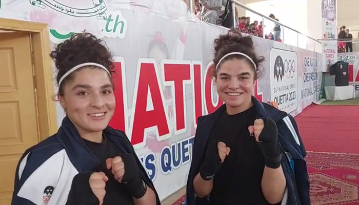 Twin sisters won gold medals at the National Games