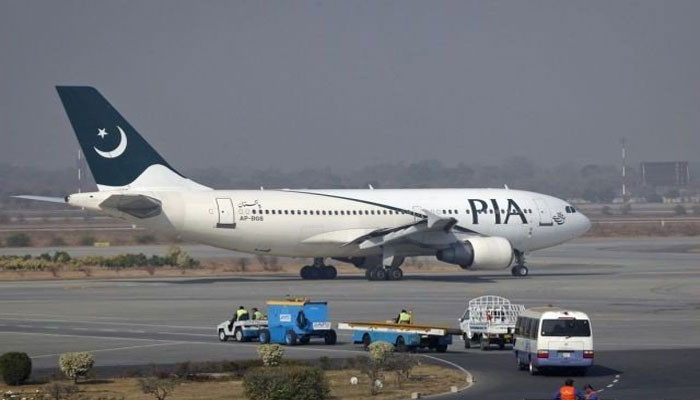 Why was the PIA flight to Quetta brought back to Karachi immediately after taking off?