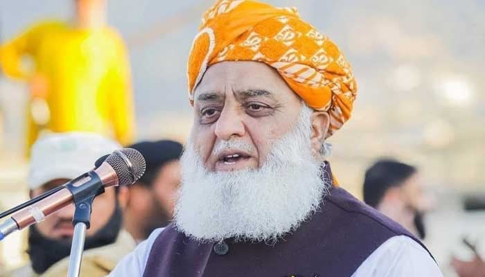 Maulana Fazlur Rahman was not negotiating with Tehreek-e-Insaaf before and will not do so now File photo