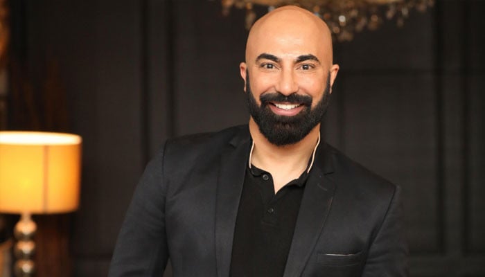 Founded his brand with just Rs 2500, reveals 'HSY'