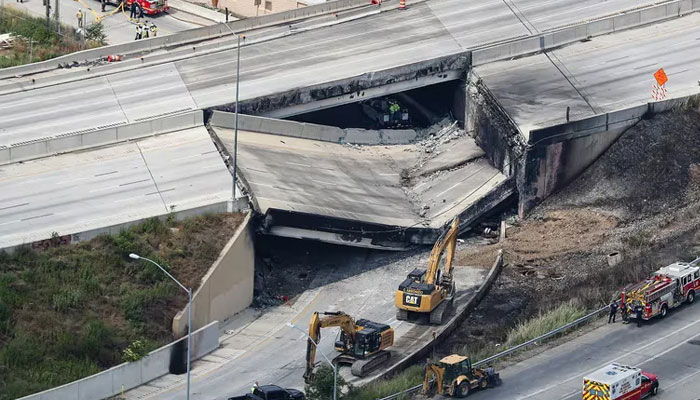 A highway bridge collapses in Philadelphia International media