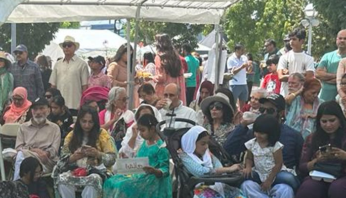 USA: The Pakistani community in California celebrated the second Pakistan Cultural Festival