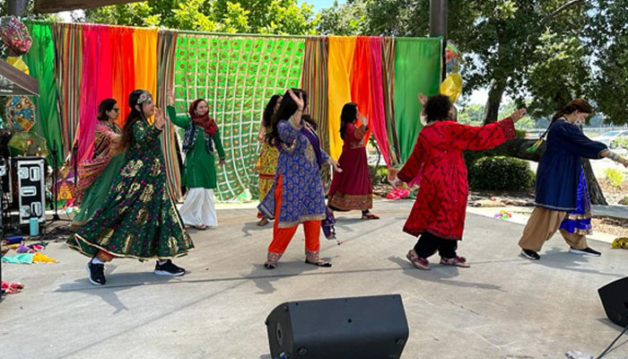 USA: The Pakistani community in California celebrated the second Pakistan Cultural Festival