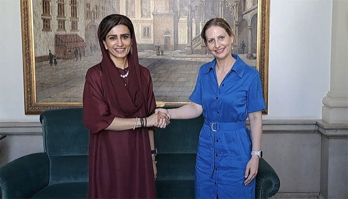 Minister of State Hina Rabbani Khar arrived in Brussels on a two-day visit Minister of State Hina Rabbani Khar arrived in Brussels on a two-day visit