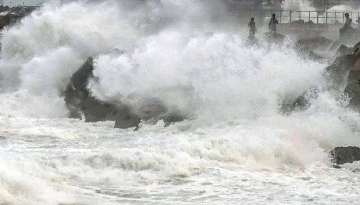 Cyclone, 300 families shifted to government schools in Badin File photo