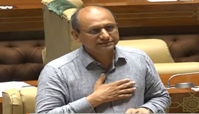 I am grateful to Allah that in my life I saw the Mayor of Karachi, Saeed Ghani Photo screen grab