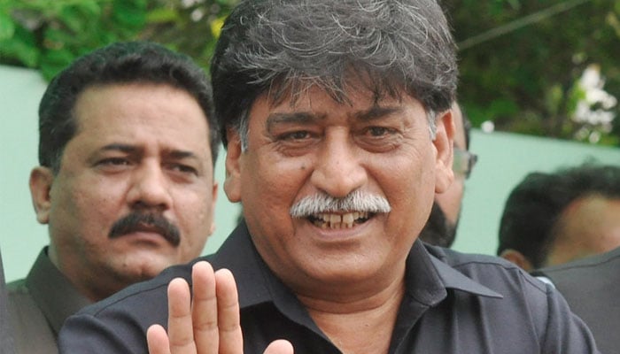 Afaq Ahmed accuses Muttahida of collecting price from PP for election boycott Afaq Ahmed accuses Muttahida of collecting price from PP for election boycott