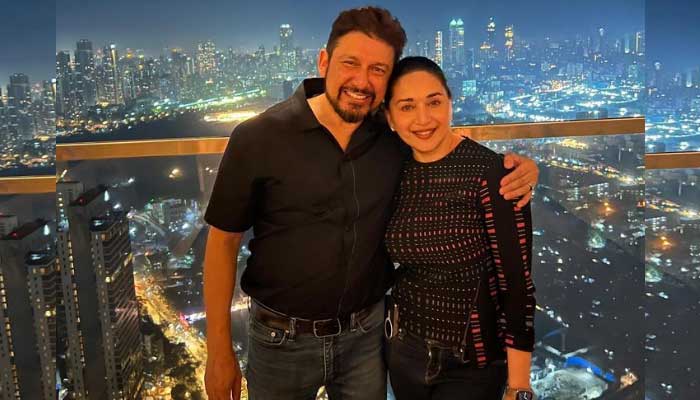Even after years, Madhuri's beauty did not fade, new pictures went viral Even after years, Madhuri's beauty did not fade, new pictures went viral