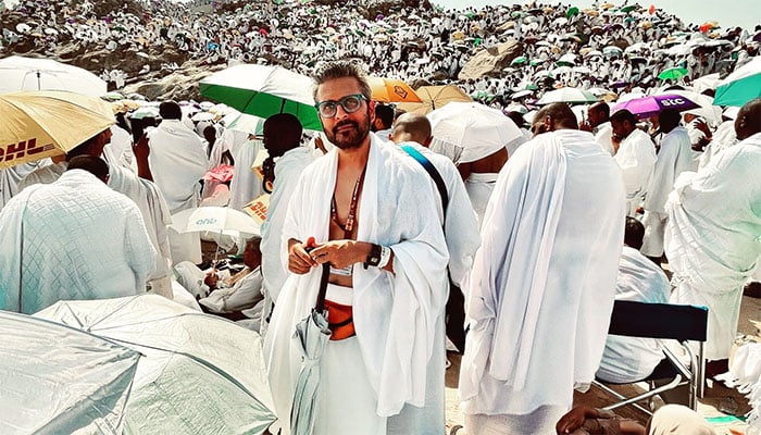 Famous singer Bilal Maqsood also performed Hajj Photo Twitter courtesy of Bilal Maqsood