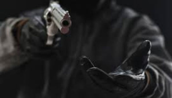 Robbery incident with Municipal Commissioner North Nazimabad Amar Khan File photo.