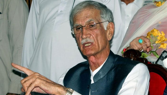 There is no government employee that I got to show off: Pervez Khattak Pervez Khattak—File photo