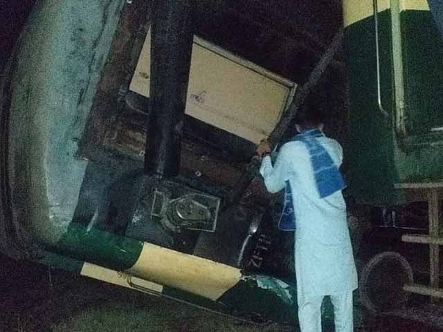 Mianwali Express train derailed, several injured Photo: Pakistan Railways