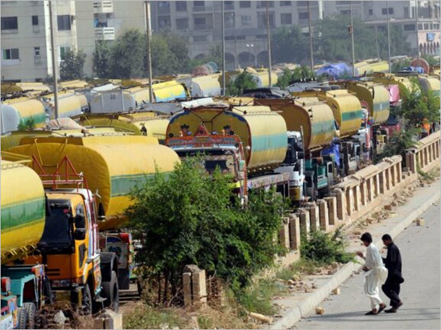 Rawalpindi;  Negotiations between the administration and the oil tanker owners who went on strike were successful