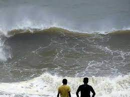 Cyclone Beparjoy, which arose from the Arabian Sea, remained at a distance of 1160 km from Karachi