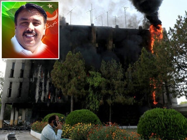 The protagonist of the Radio Pakistan attack turned out to be PTI's former MPA Asif Khan Asif Khan was in constant contact with the protestors, kept giving instructions to the arrested 51 suspects, the geofencing report and statements came out (Photo: File).