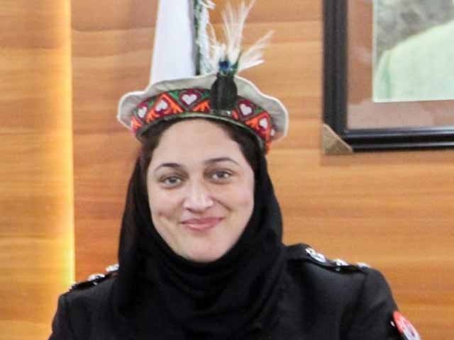 Woman Police Officer from KP Nominated for International Award Photo: Express News