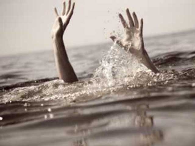 3 students of Darul Uloom Haqqania Akora Khattak drowned while bathing in the river Indus
